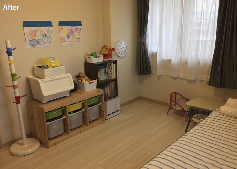 After：子ども部屋には子どものモノだけ。そのほかのモノはバックヤードにしまうことで、雑然とした印象がなくなり、おもちゃを出して遊べるスペースも生まれました。