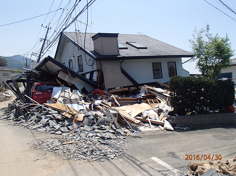 熊本地震の被災住宅外観