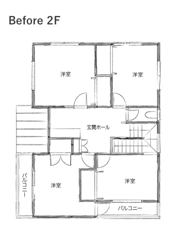 玄関ホールから直接2階に上がる階段を、リビング内に一体化。ダイニングキッチンの上部にあった部屋をひとつなくして吹き抜けに。手すり壁のない軽快なデザインのリビング階段にしたことで、家族のふれあいが増えました。。 BEFORE